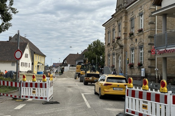 Baustelle in der Ortsmitte in Haueneberstein. mi